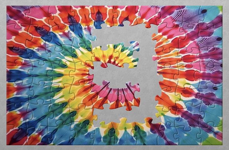 Puzzle riddle for DIY escape room - jigsaw puzzle with clue on back